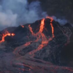 Dronebeelden vulkaanuitbarsting IJsland