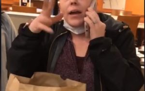 Vrouw belt politie, geen Nacho Fries